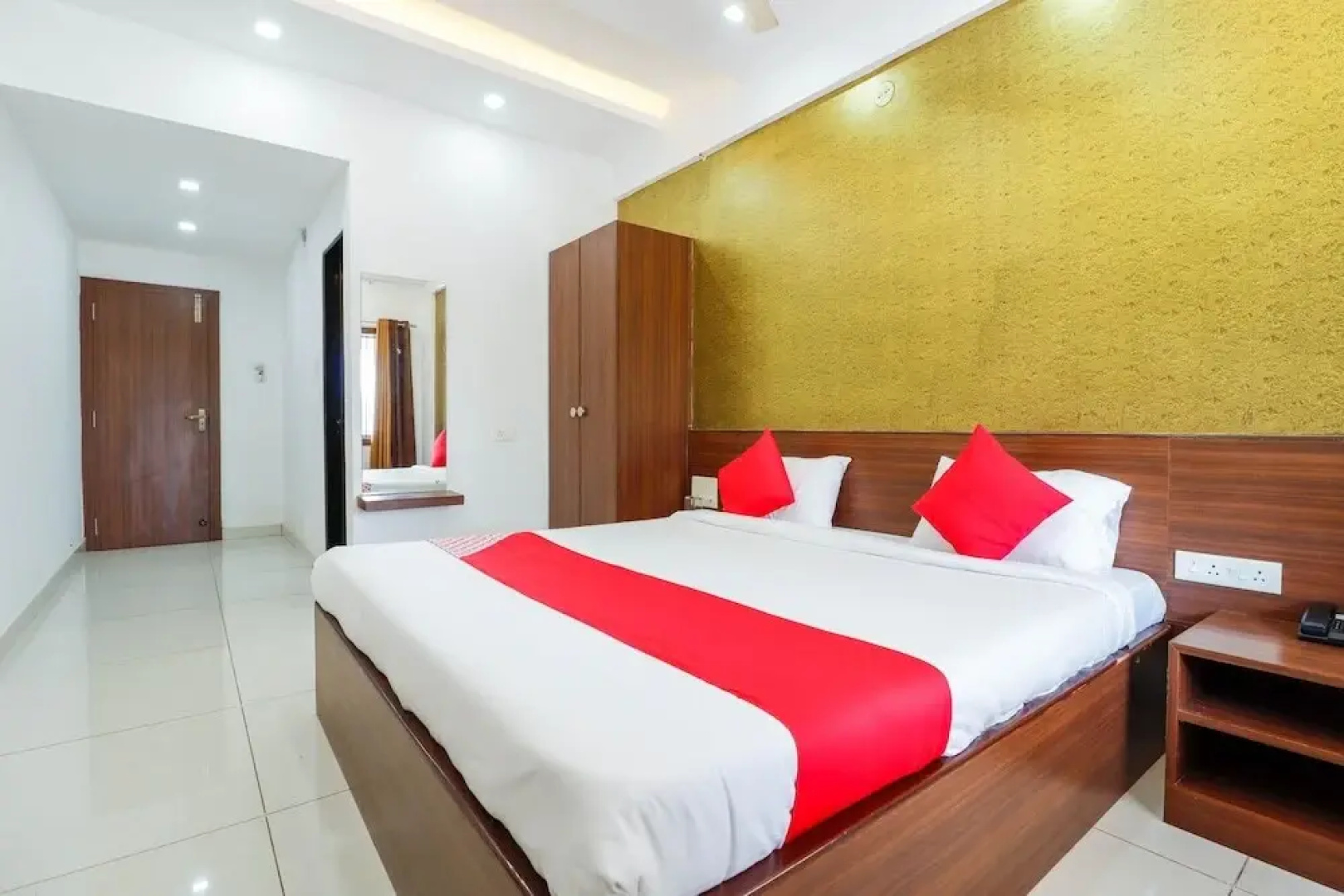 Samrudhi Residency by OYO Rooms