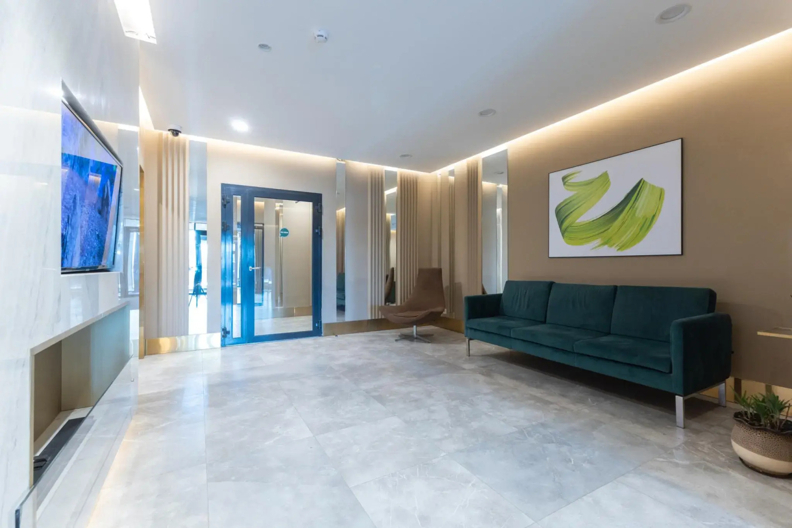 Апартаменты Комфорт на улице Алексея Козина 2