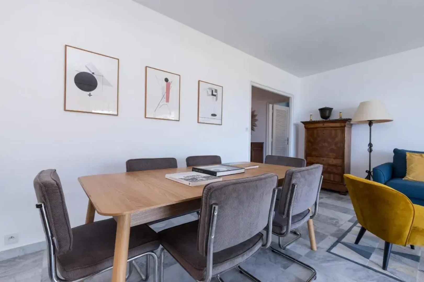 Sea View Park Swimming Pool & Tennis 2 Bdrs