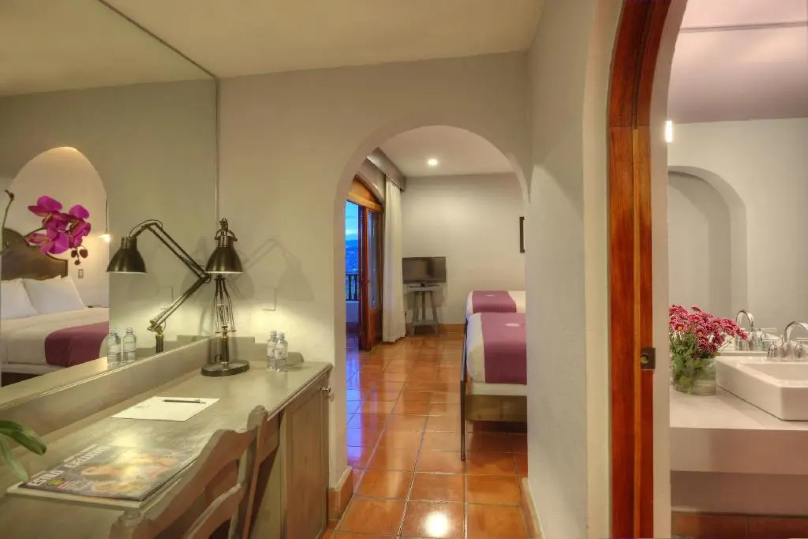 Alta Las Palomas Hotel