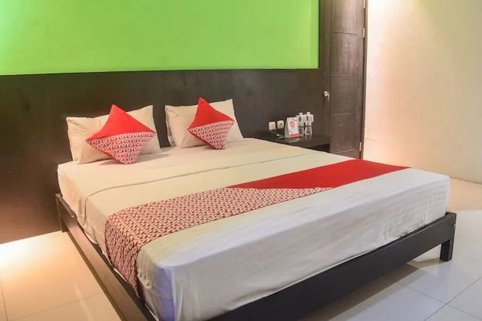 Capital O 1246 Hotel Grand Pacific