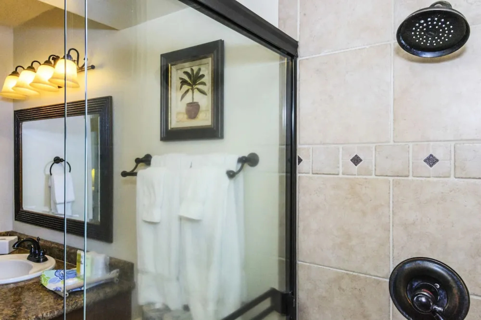 Royal Kahana 315 by RedAwning