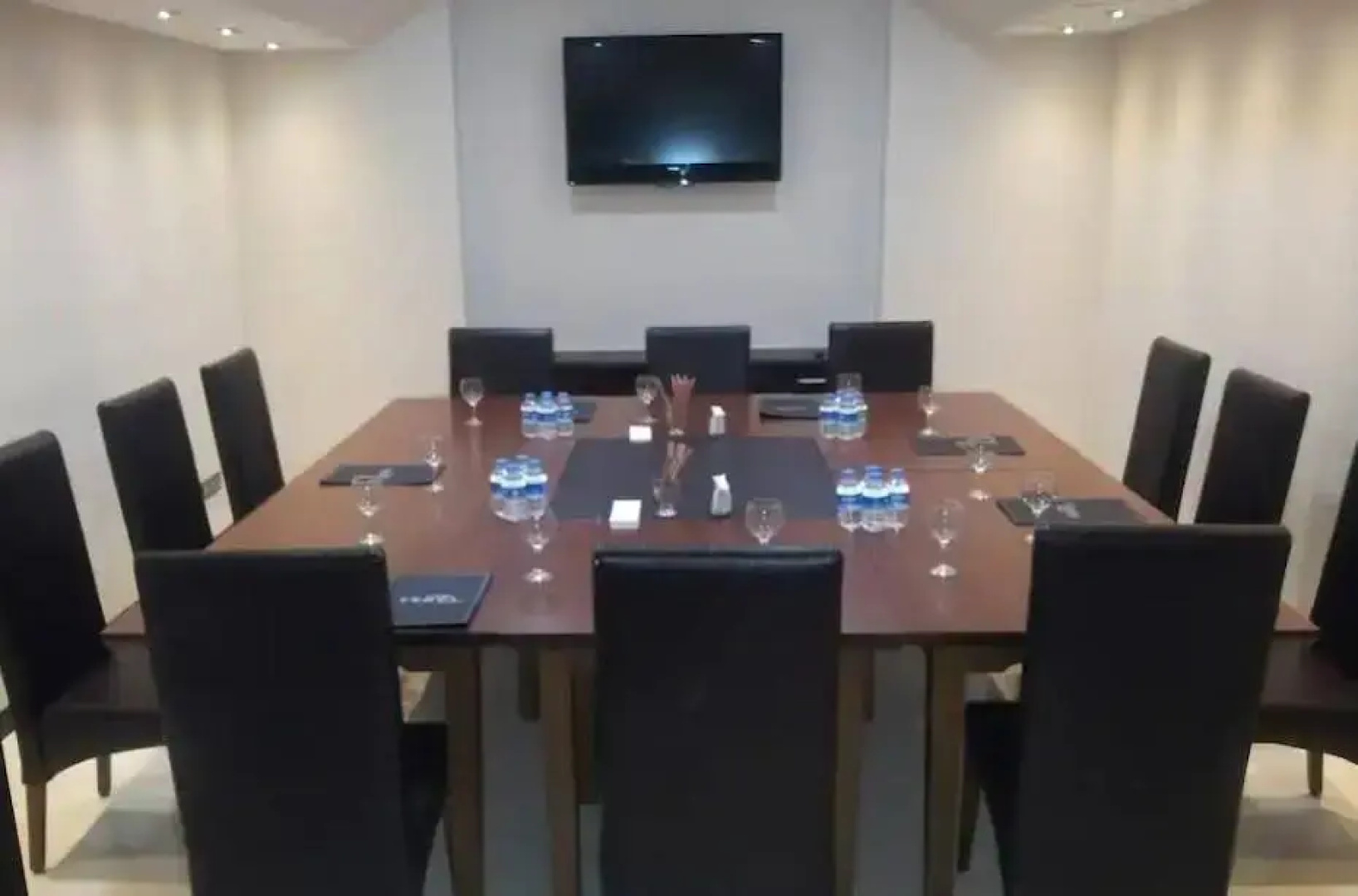 Vesta Fuar Hotel