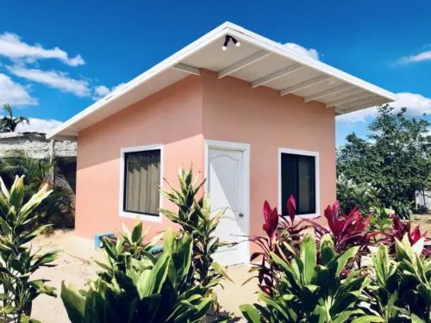 NEW coral bungalow: Arenal View