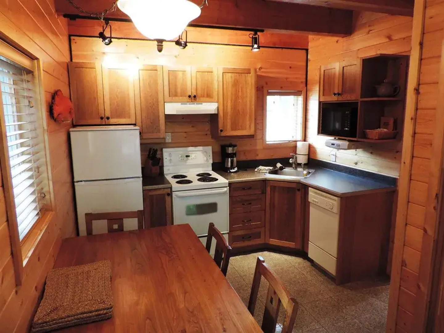 Wild Pacific Waterfront Cabins