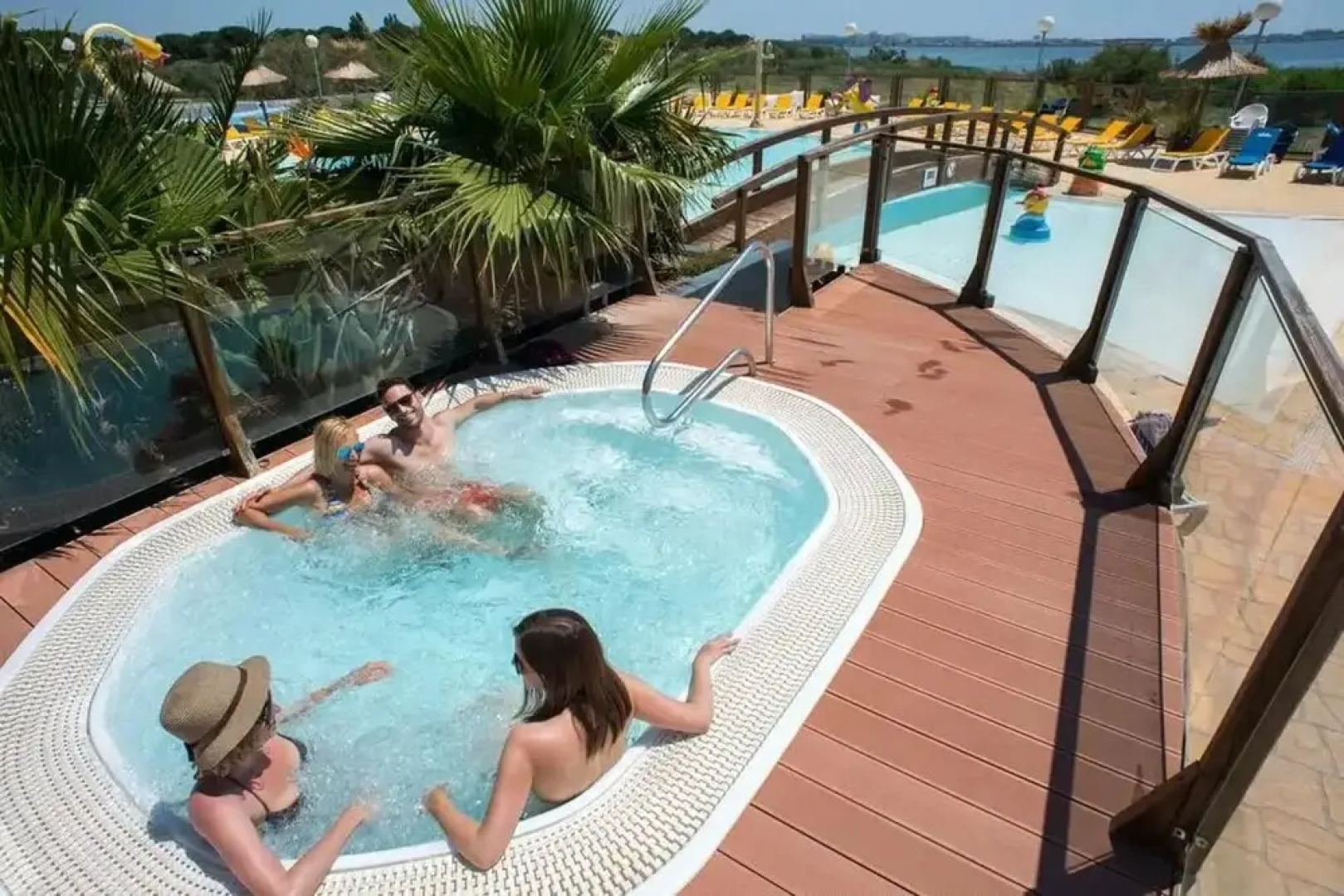 Property With 3 Bedrooms in Lattes, With Pool Access and Enclosed Garden - 7 km From the Beach