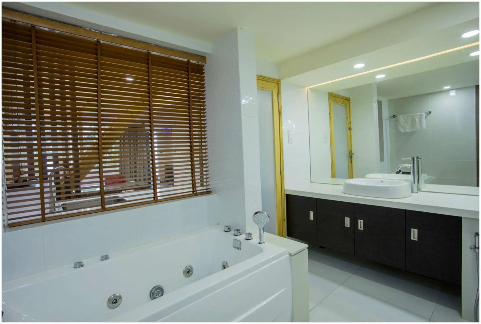 Отель Ripple Beach Inn