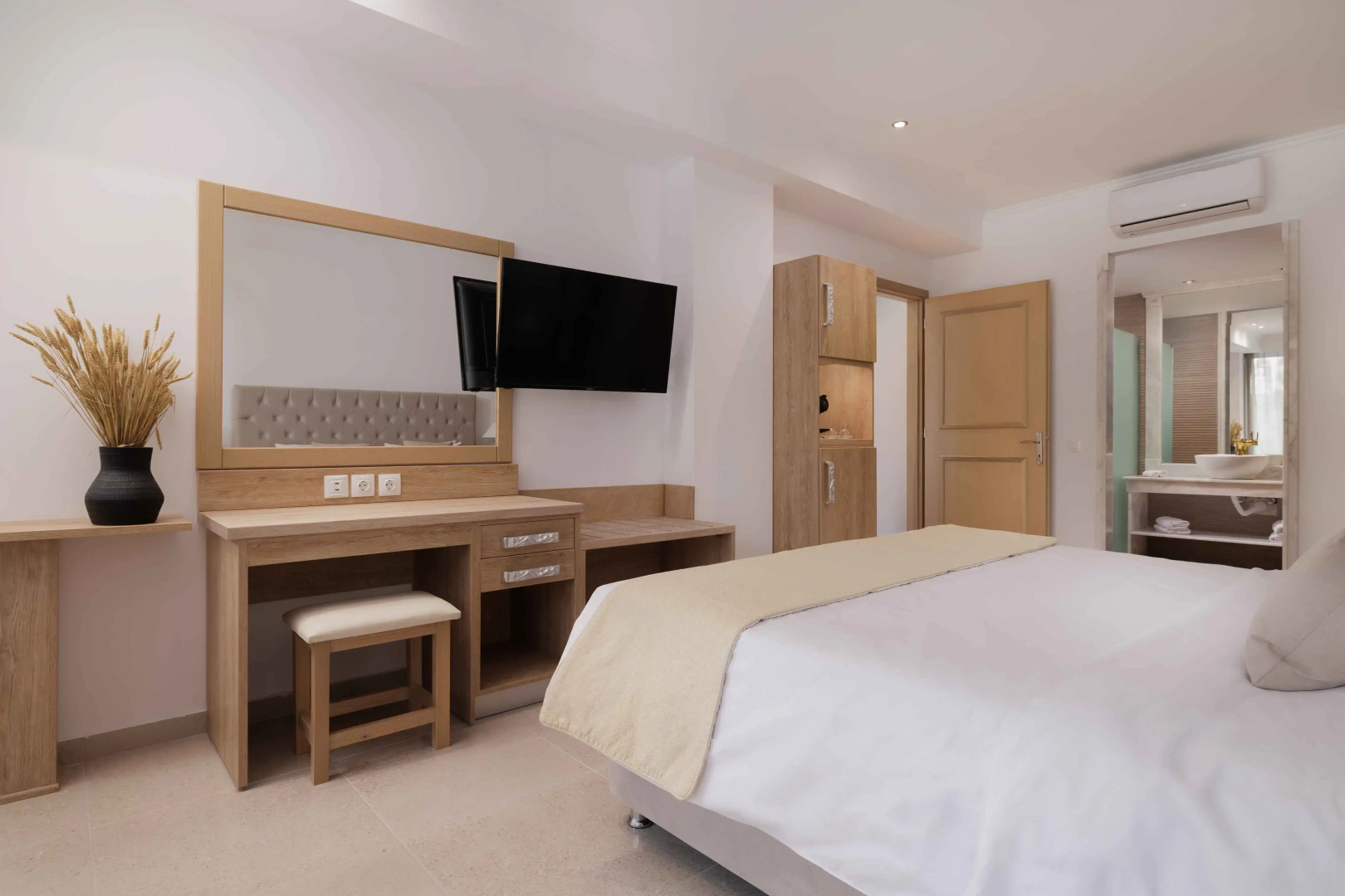 Mythos Panorama - Adults only