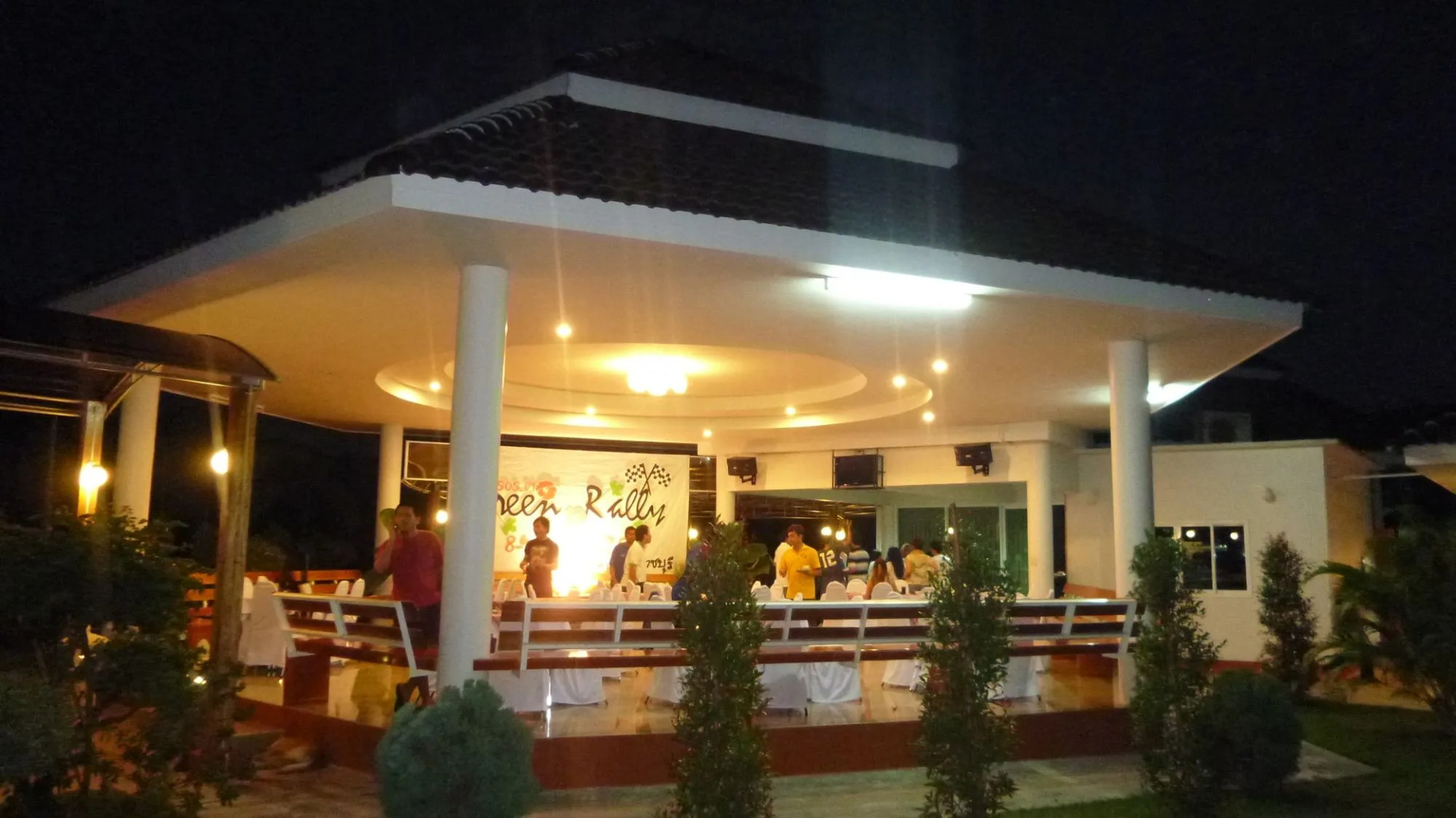 Tanaosri & Creekside Resort