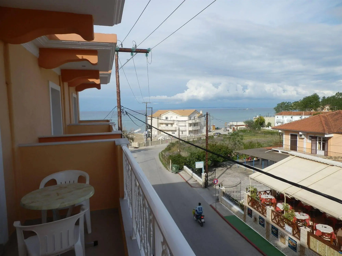 Planos Beach Hotel