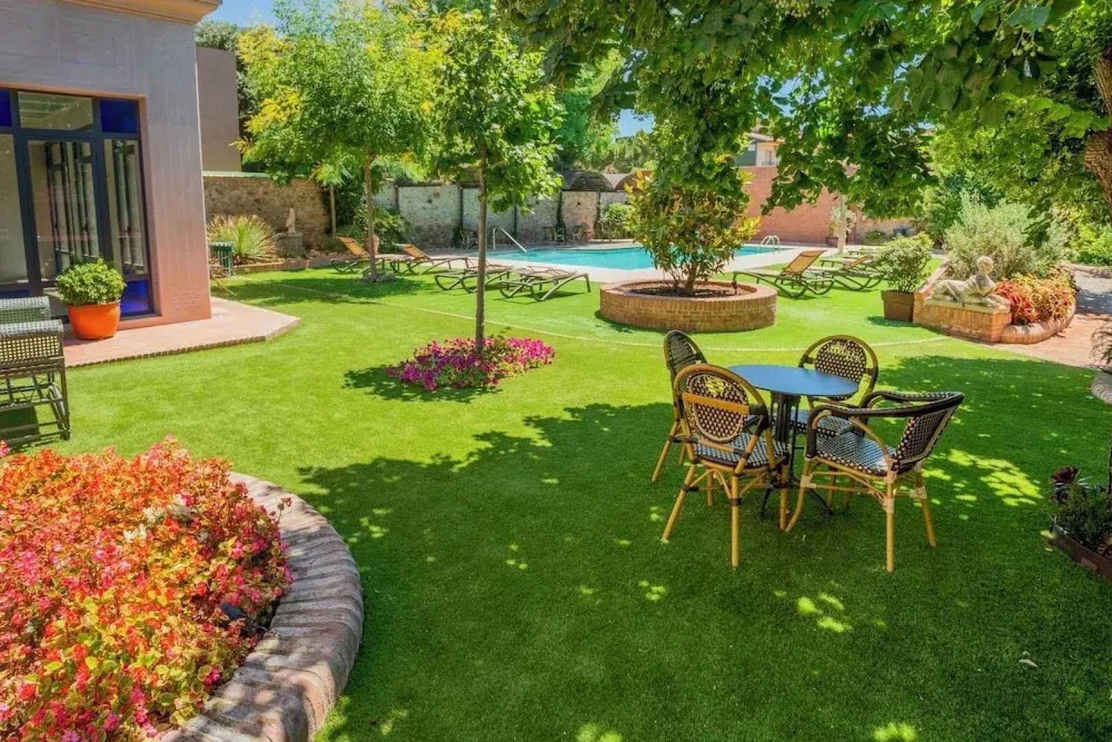 Hotel Suites Sant Jordi