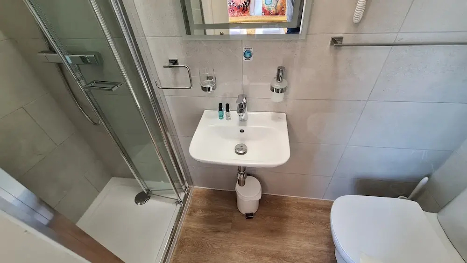 Torland Seafront Hotel