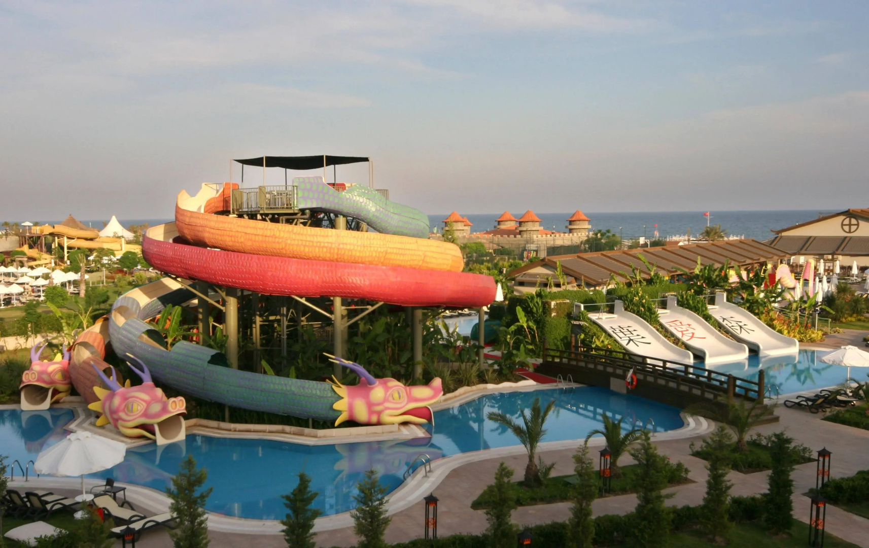 Limak Lara De Luxe Hotel and Resort
