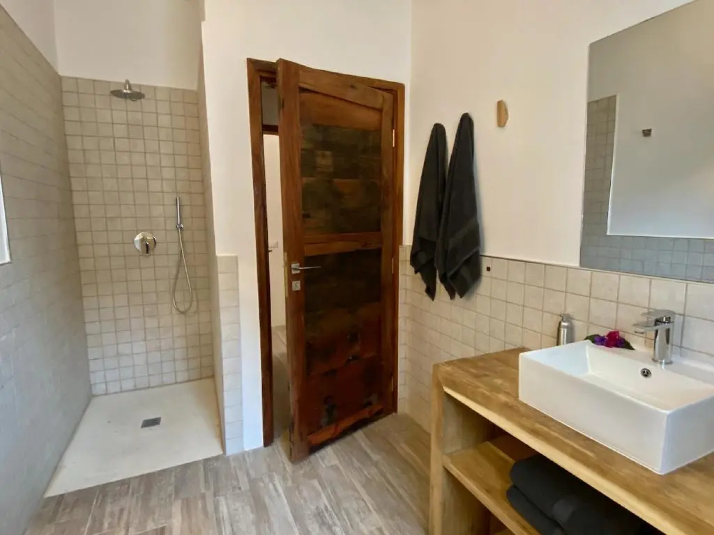 Ocean Blue Apartment with Jacuzzi ZanzibarHouses