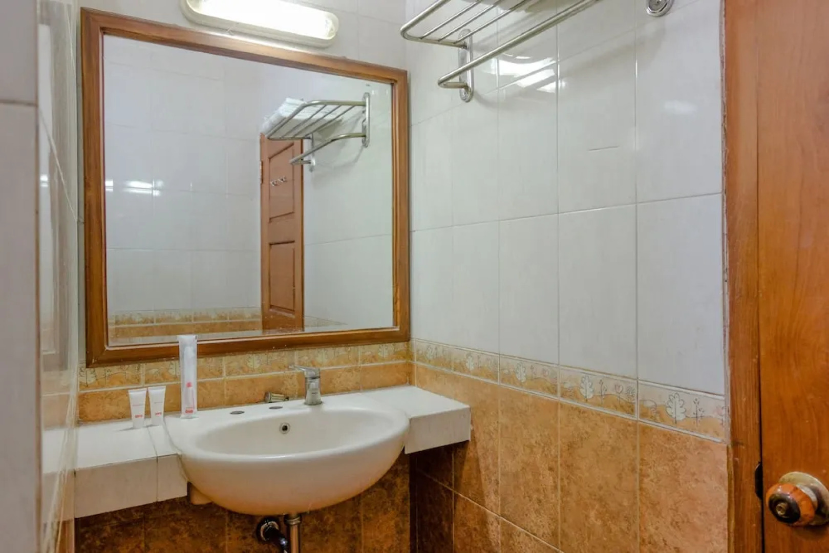 Hotel Sarangan Permai by OYO Rooms