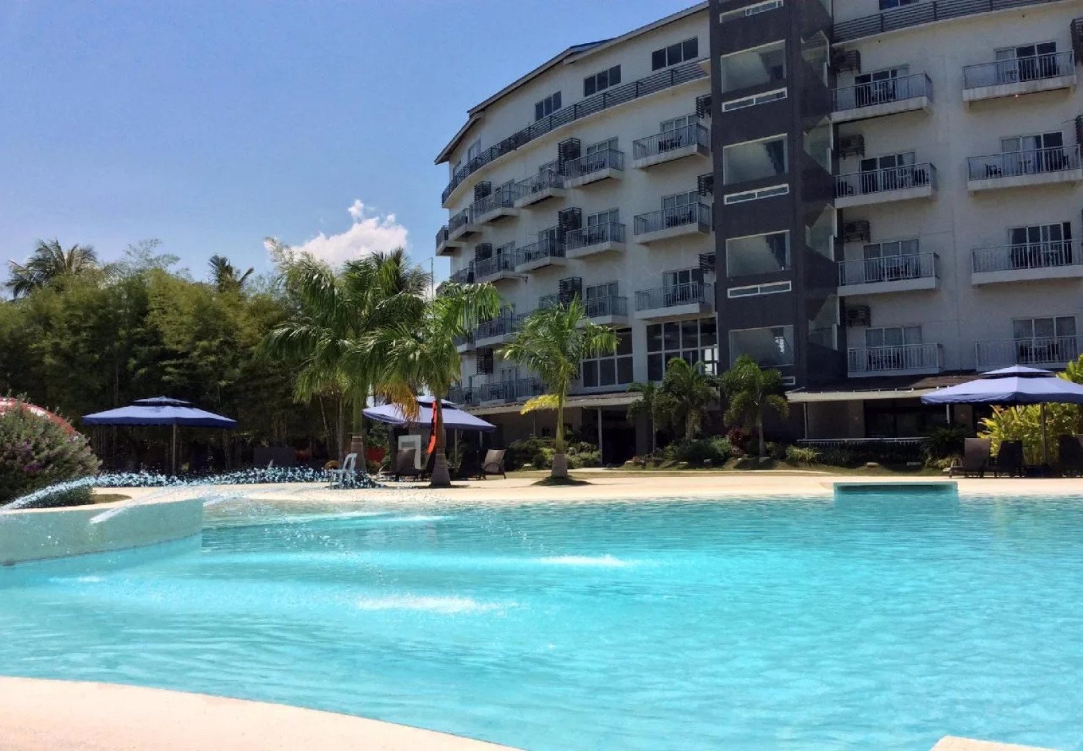 Solea Seaview Resort