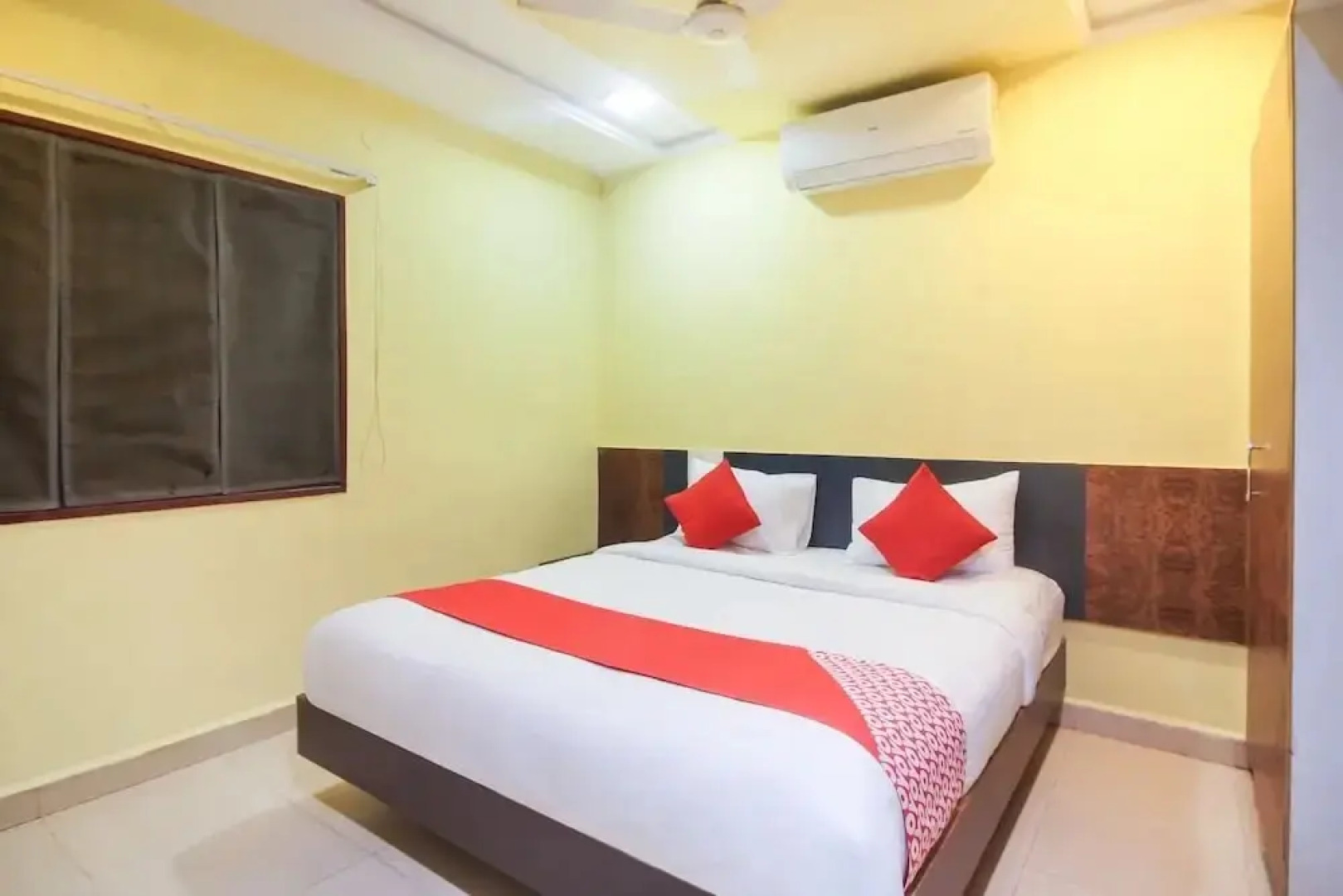 Rashi Farms by OYO Rooms