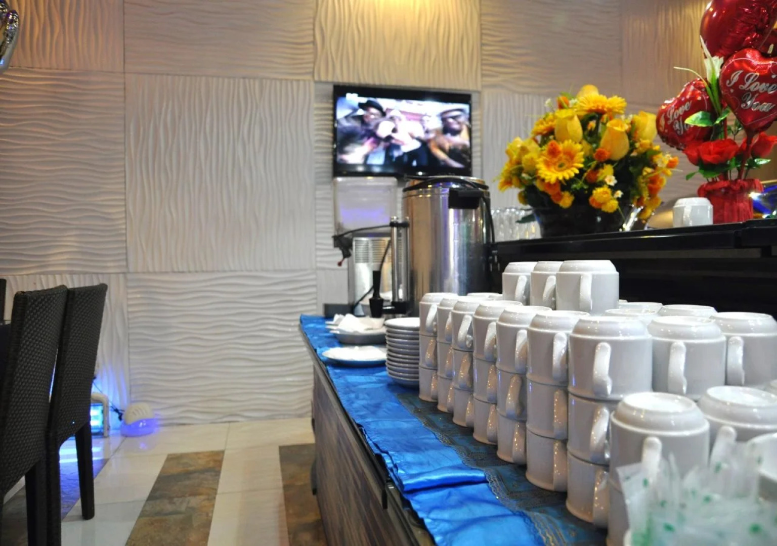 Hotel DreamWorld North EDSA