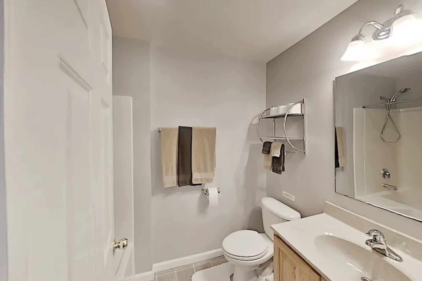 Mountain-view Hideaway W/ Hot Tub & Game Room 4 Bedroom Home