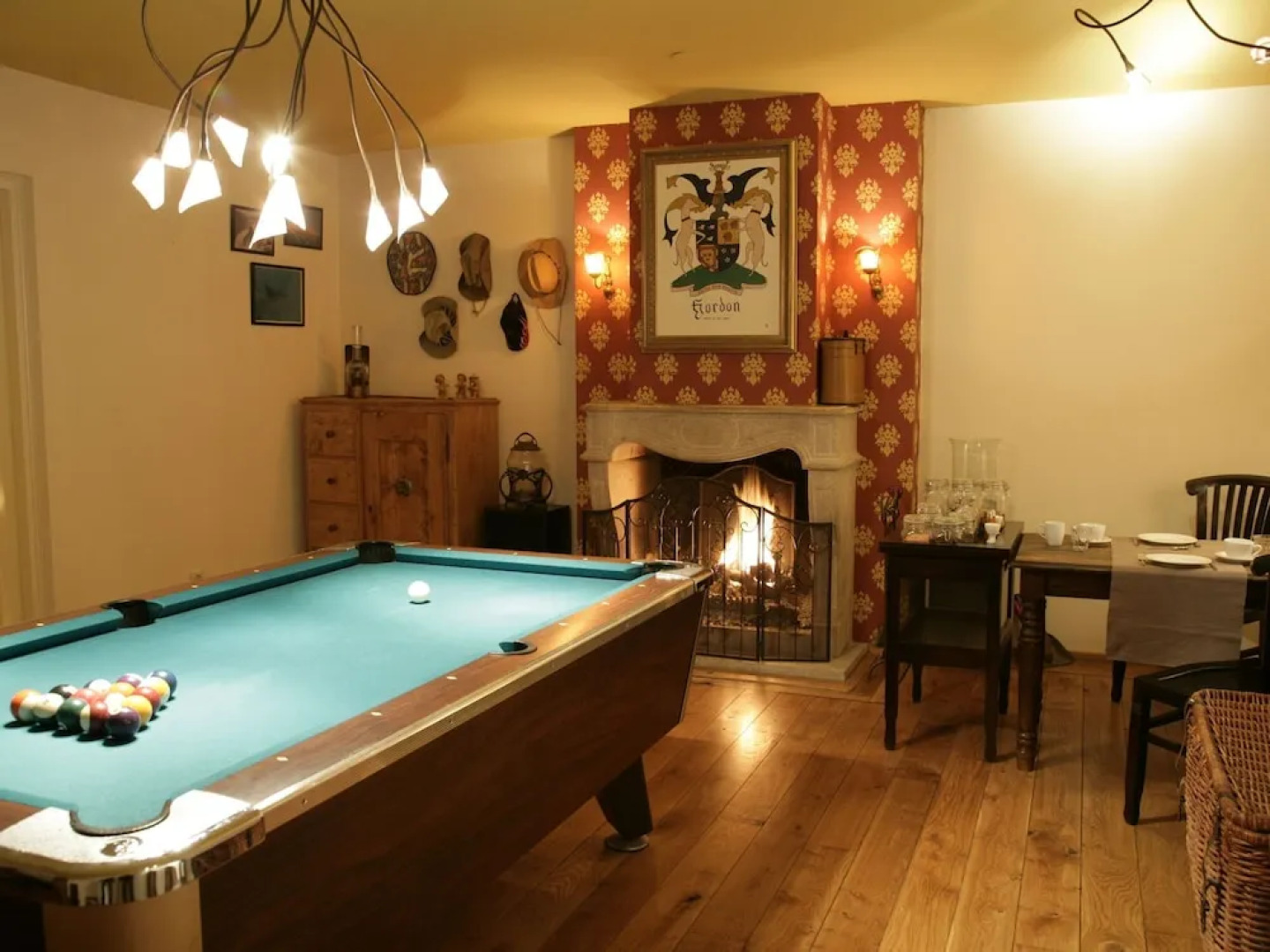 Lush Holiday Home in Oeffelt with 2 Saunas & Hot Tubs