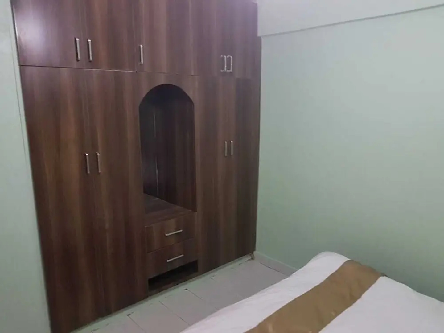 Eliphan Furnished Apartments