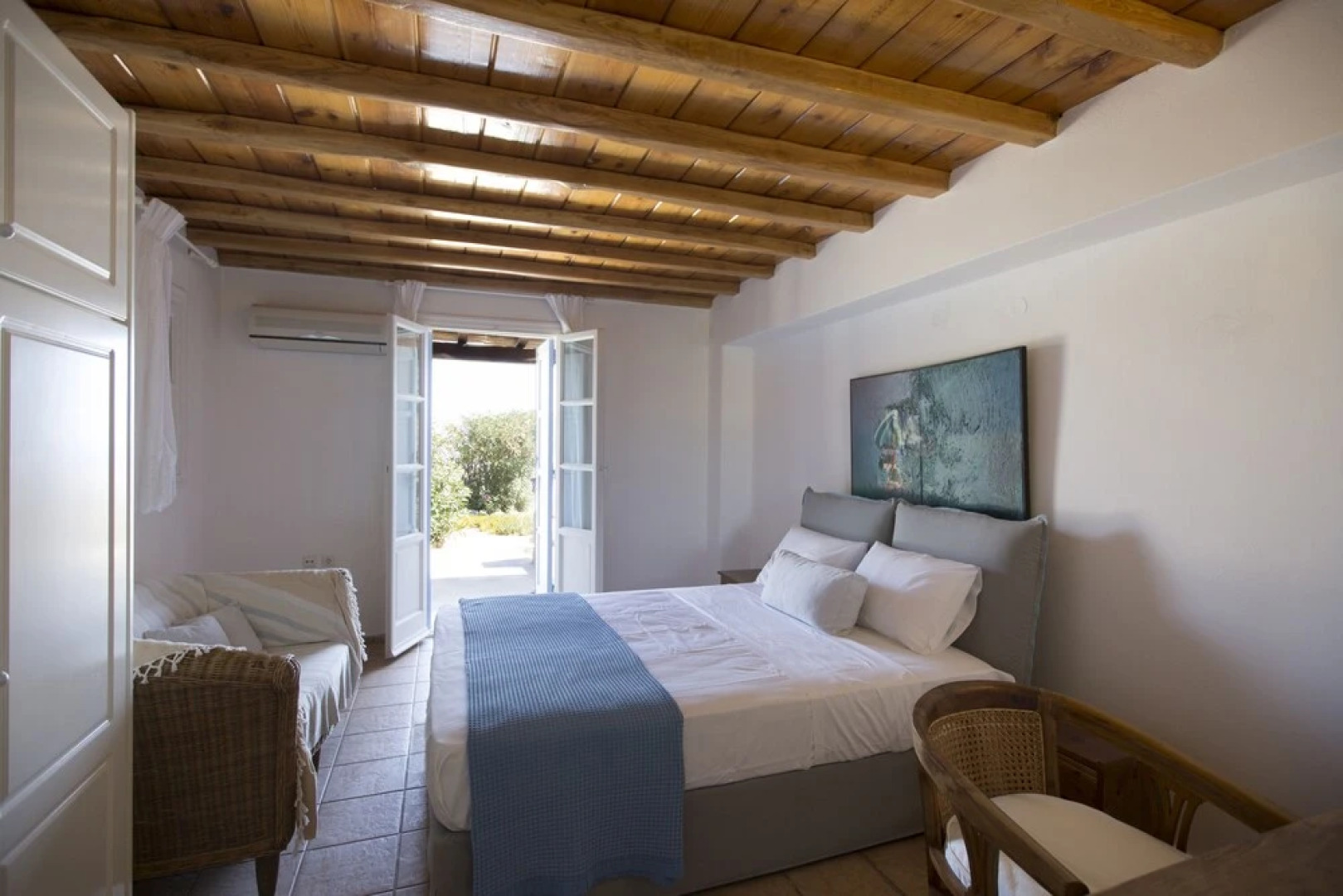 Psarrou villa for 10 guests, stunning sea views