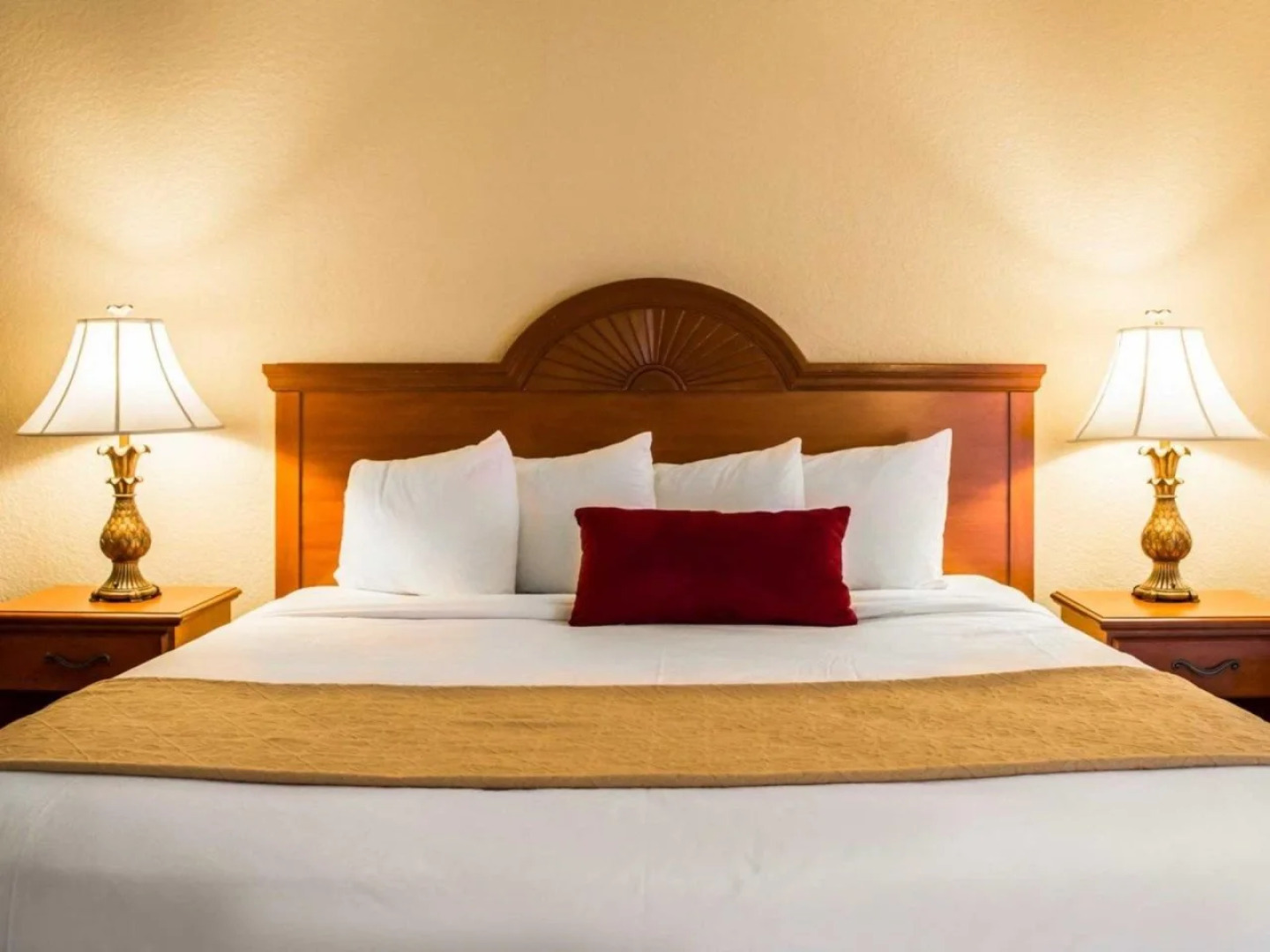 Dolphin Sands Clearwater Beach, an Ascend Collection Hotel