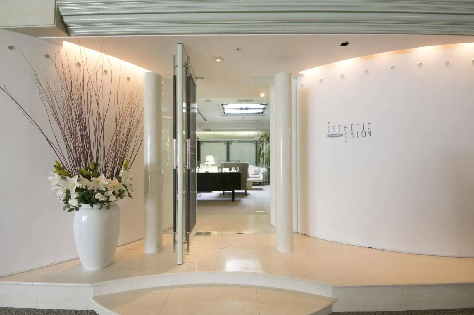 Rosa Blanca (Formerly Palm De Yume)