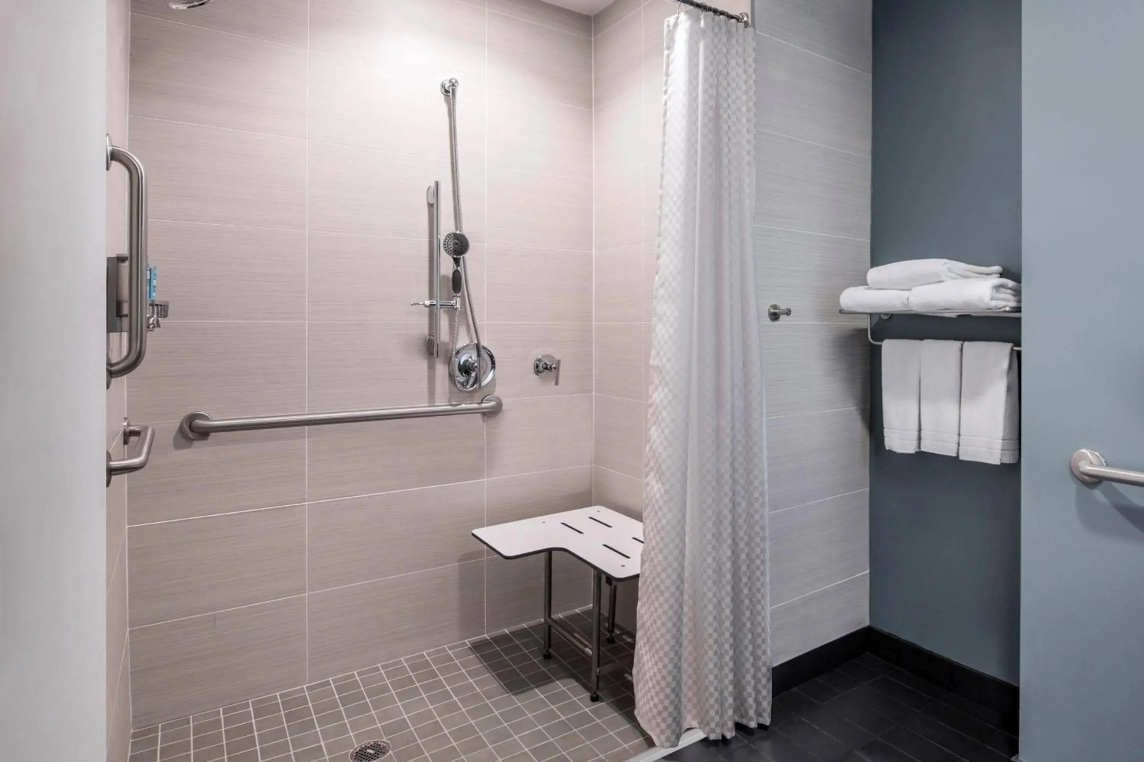 Aloft Charlotte Ballantyne