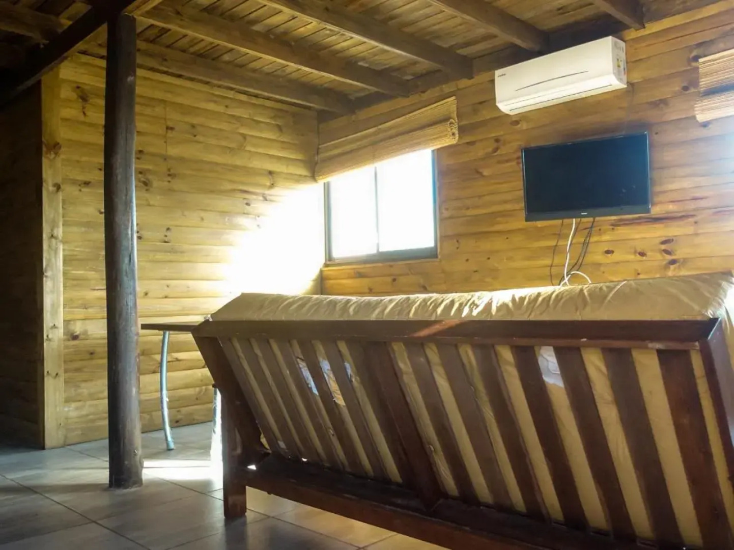 Cabaña Small acantilados