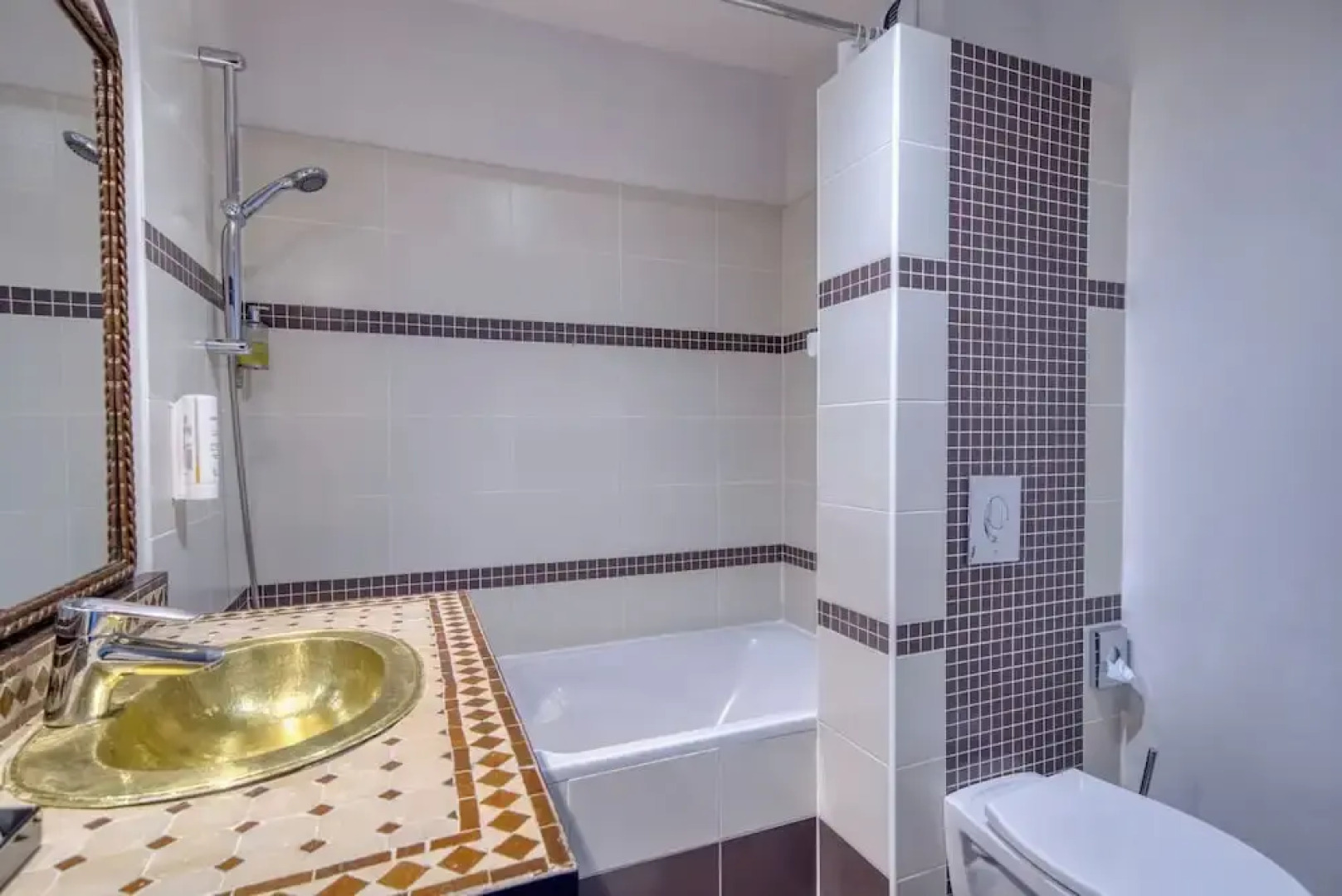 Hotel Restaurant Le Gardon - Pont du Gard