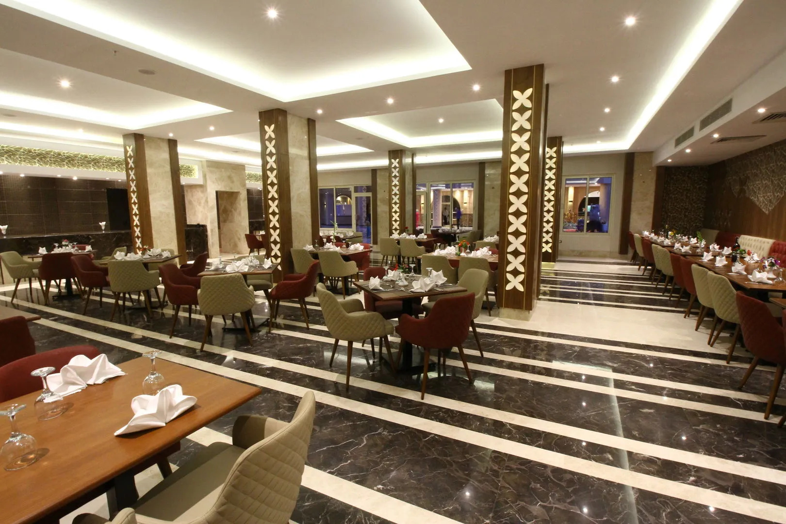 Курортный отель Bellagio Beach Resort