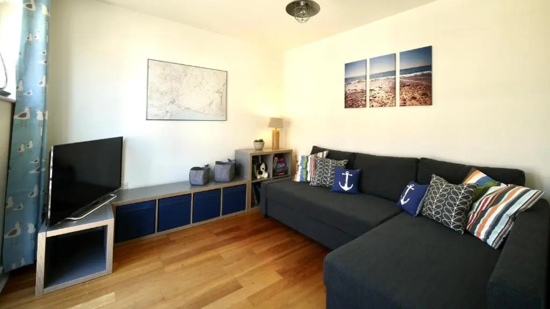 Let’s Unwind Cottages - The Salty Dog & Rock Lobster