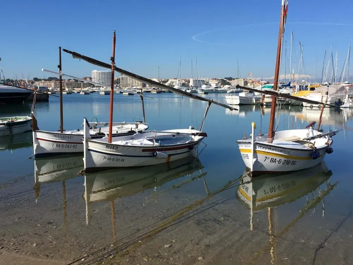 Wonderful Apartment in St Pere Pescador With Communal Pool