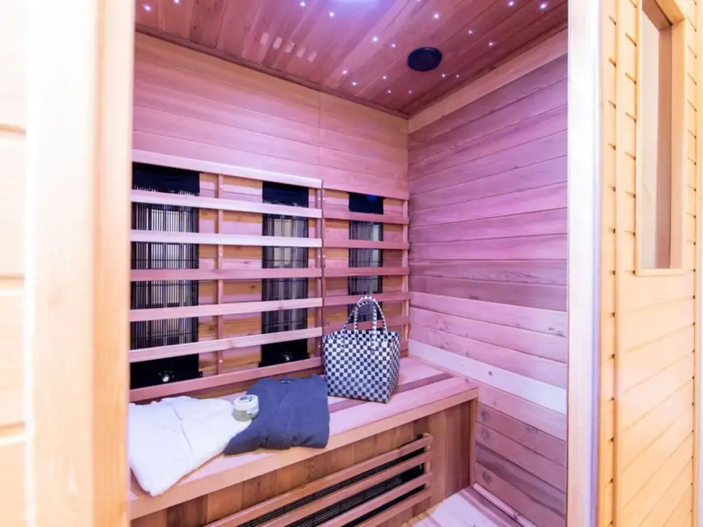 Maarchalet Modern Retreat