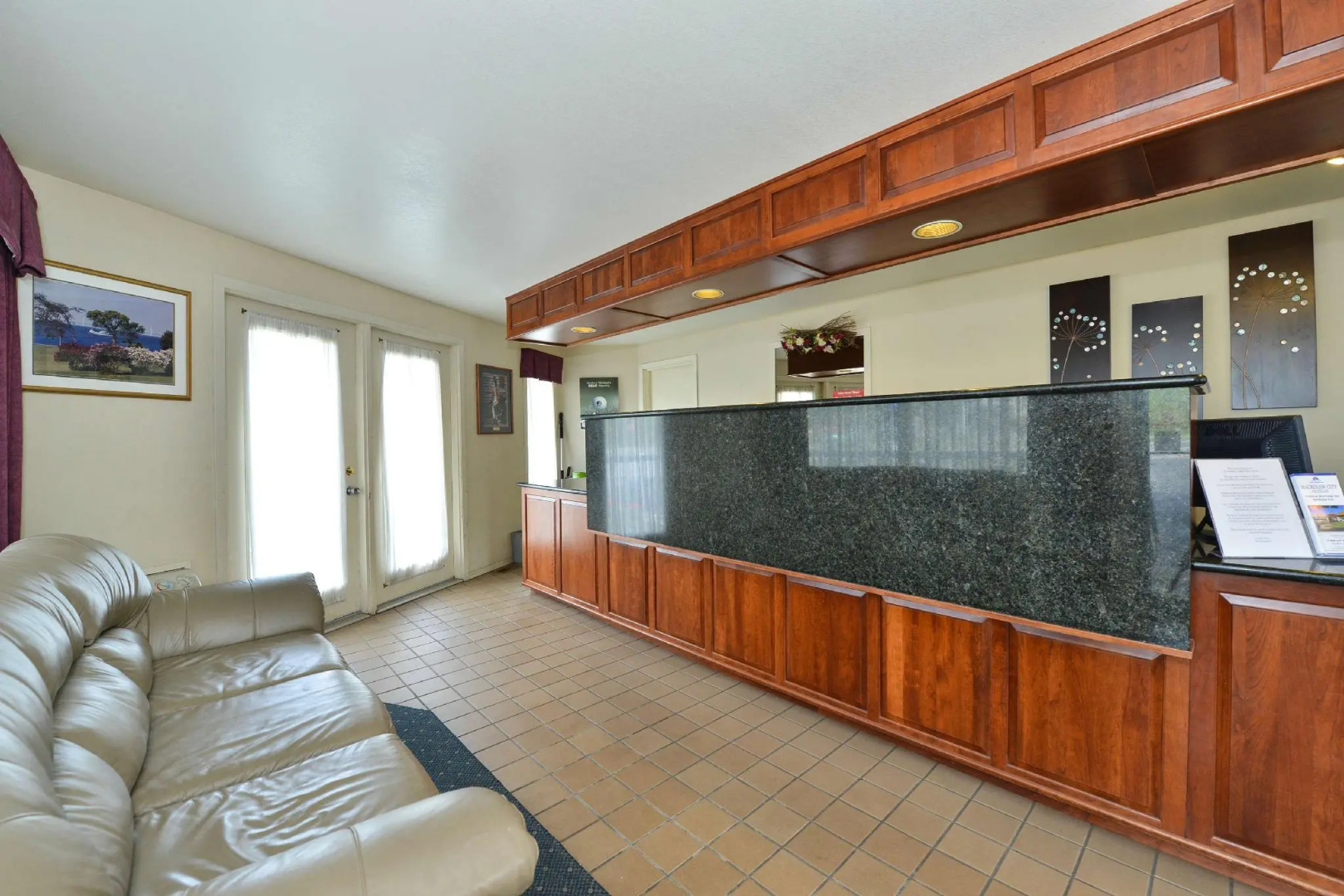 Travelodge by Wyndham Mackinaw City