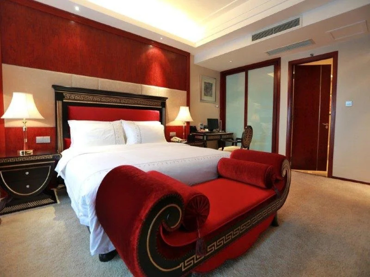 Jianghong International Hotel