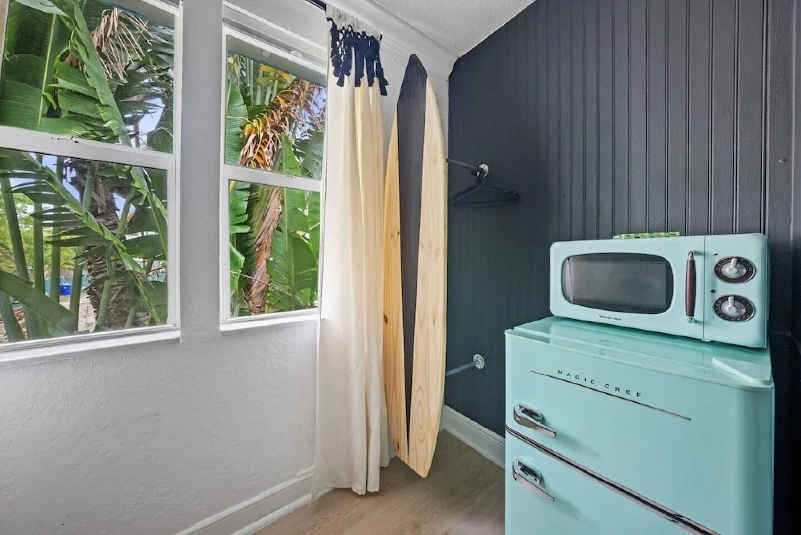 Las Olas Guest House