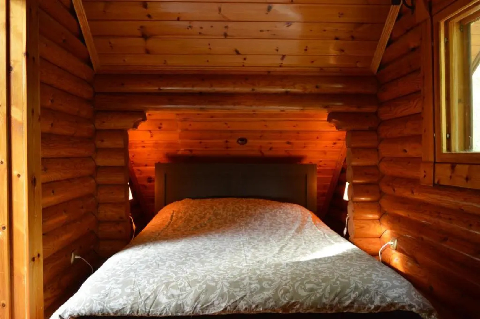 Ξύλινο σπίτι (κορμόσπιτο, μεζονέτα, EcoHouse)