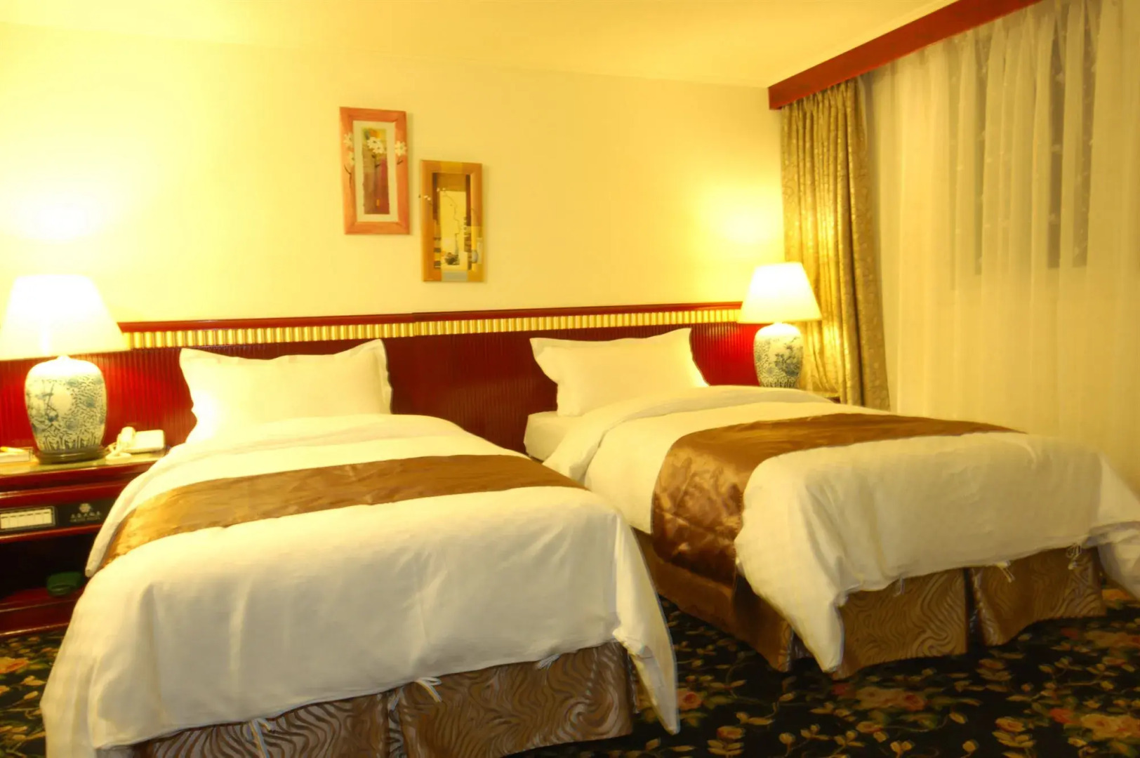 Kiwi Express Hotel Mrt Wen Xin Feng Chia Branch 1