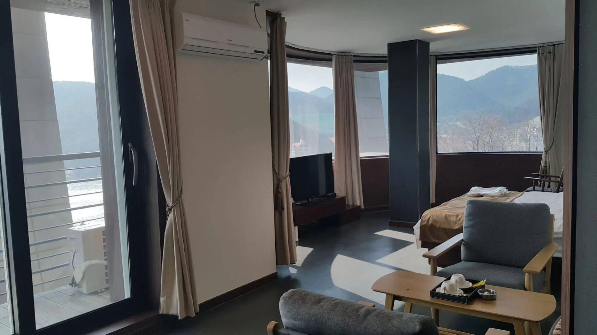 Radiance Tourist Hotel