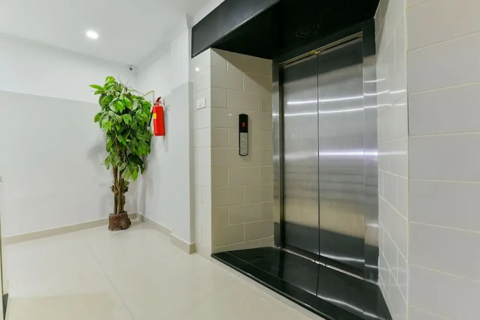 OYO 16532 Anchor House Hotel