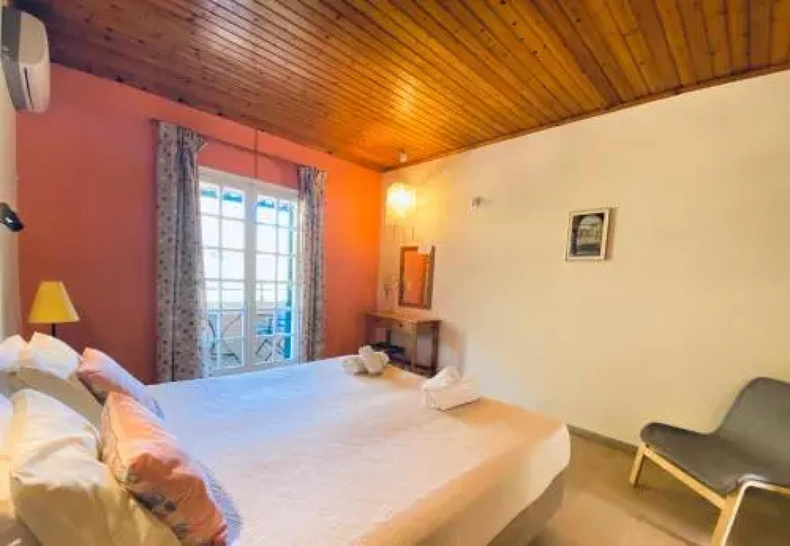 Afrodites Pool and Studios