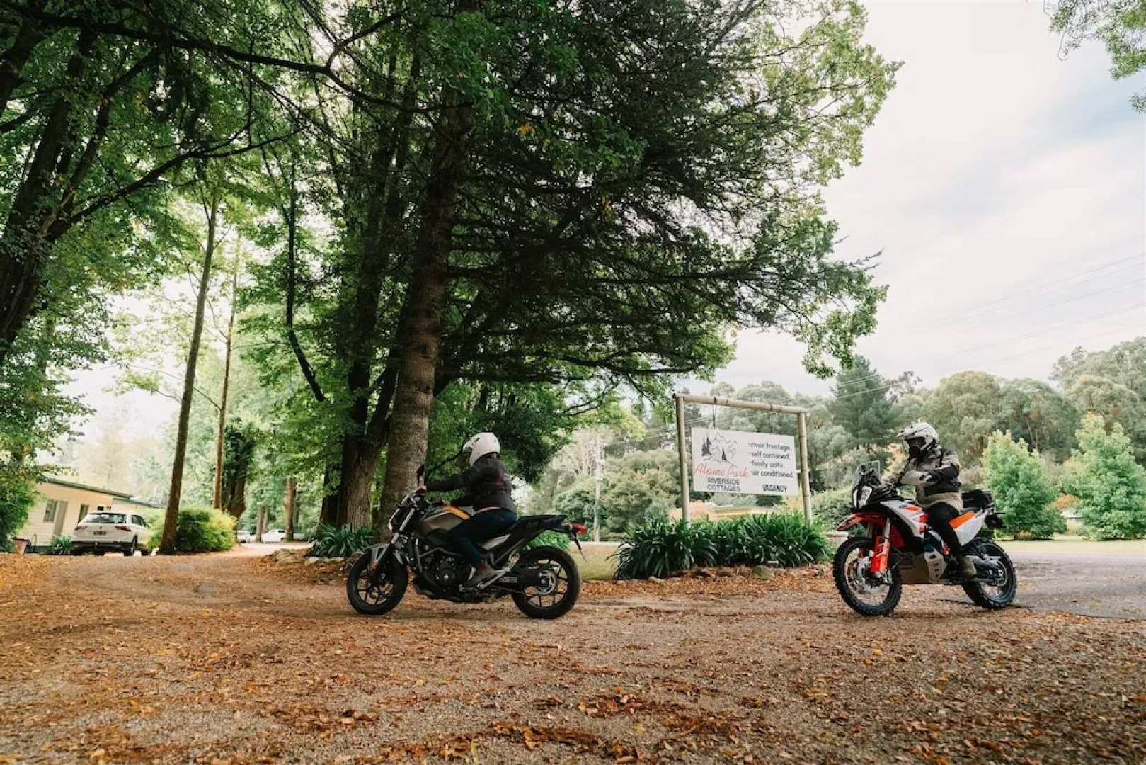 Alpine Riverside Cottages