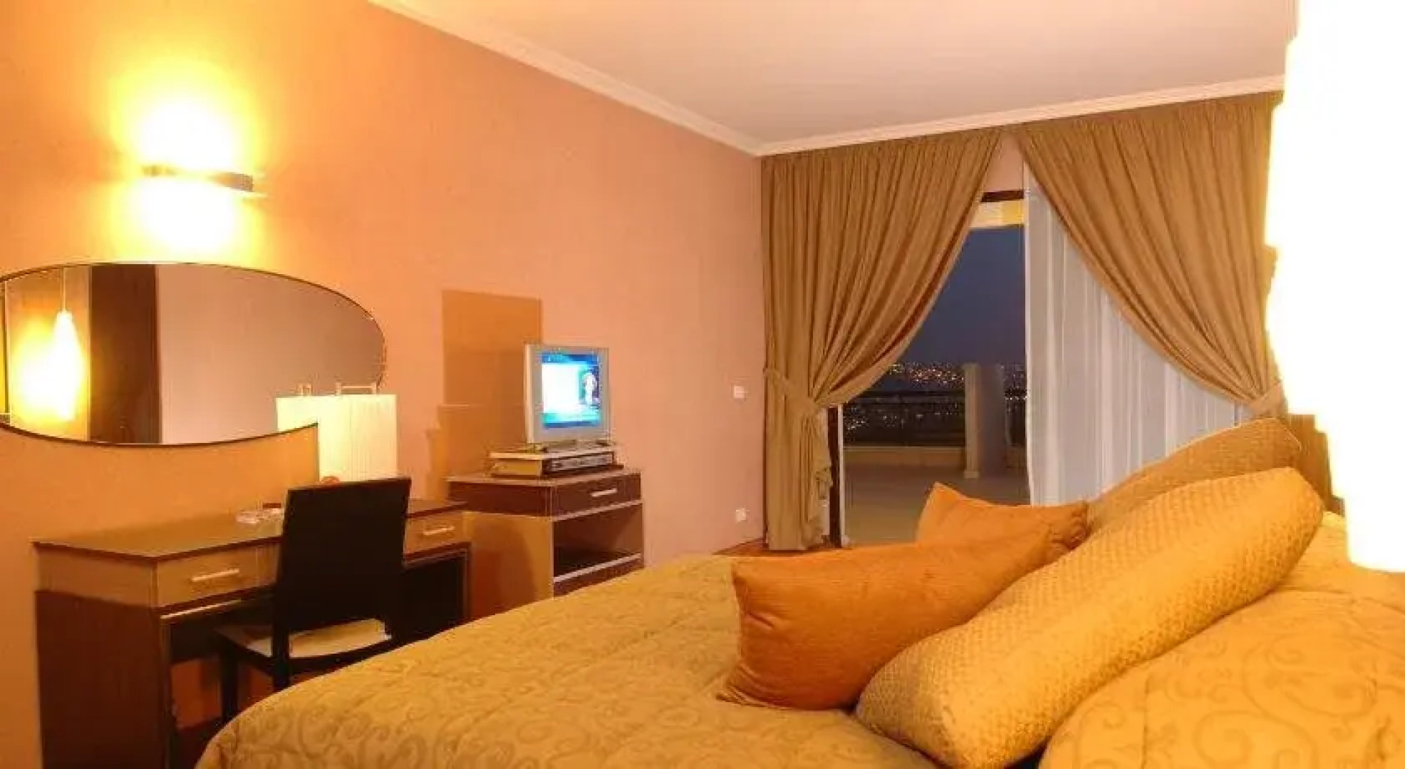 Regency Palace Hotel