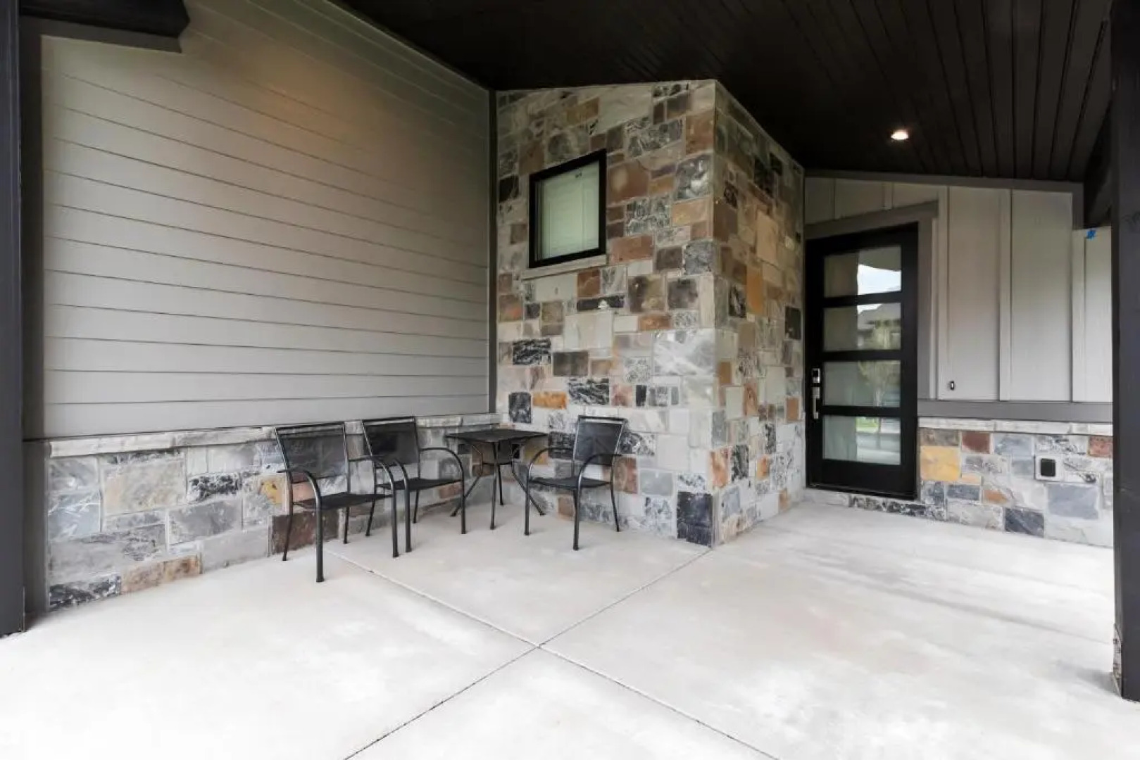Luxury New Townhome Offers 4-Season Mountain Retreat