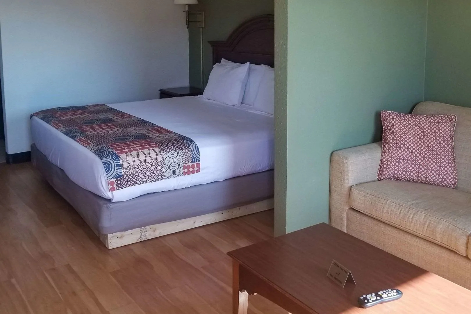 Red Roof Inn & Suites Wilkesboro