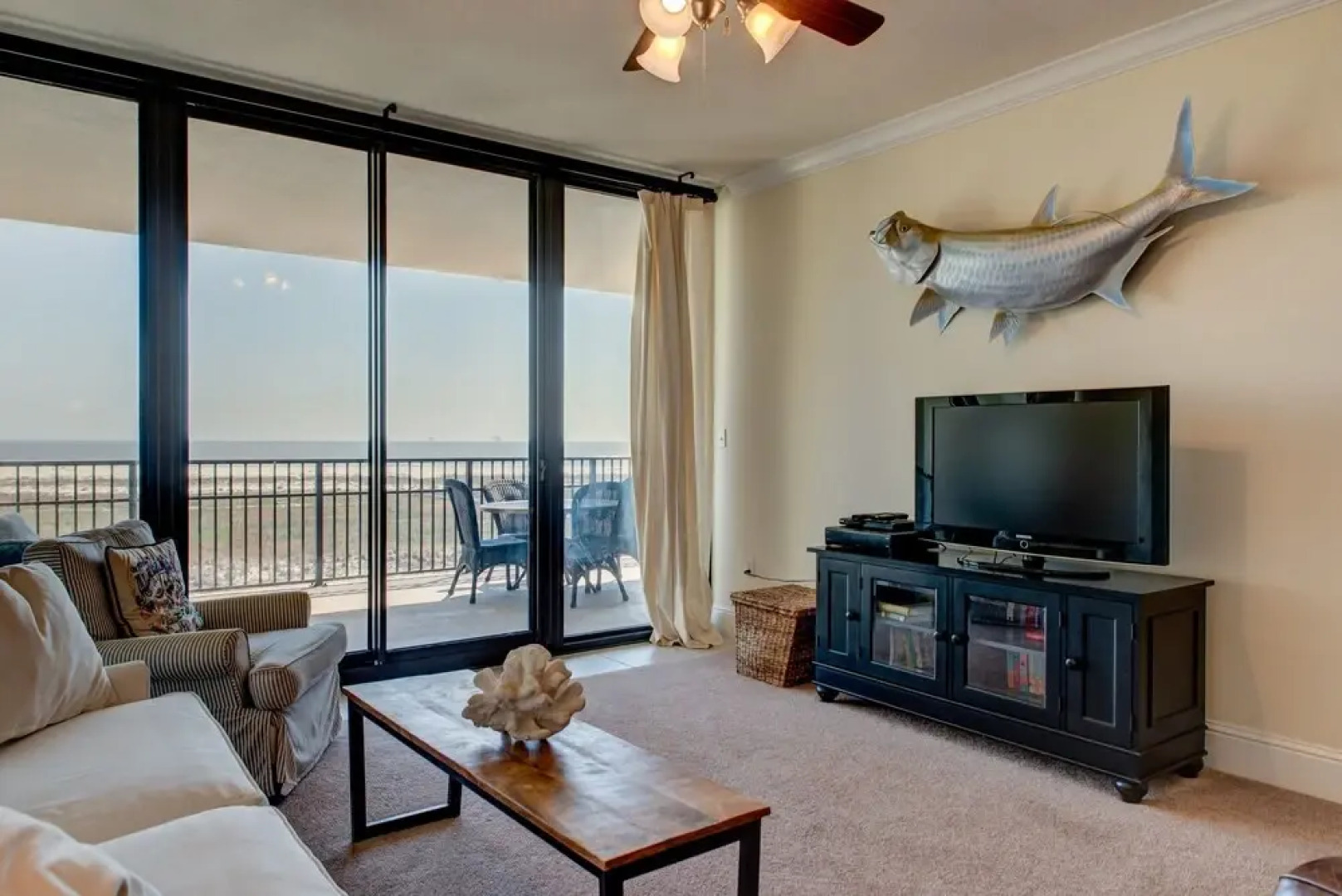 Holiday Isle Unit #307 - Gulf Front! No Roads To Cross. Covered Parking, Fitness Center, Tennis Courts, And Wifi 3 Bedroom Condo by Redawning