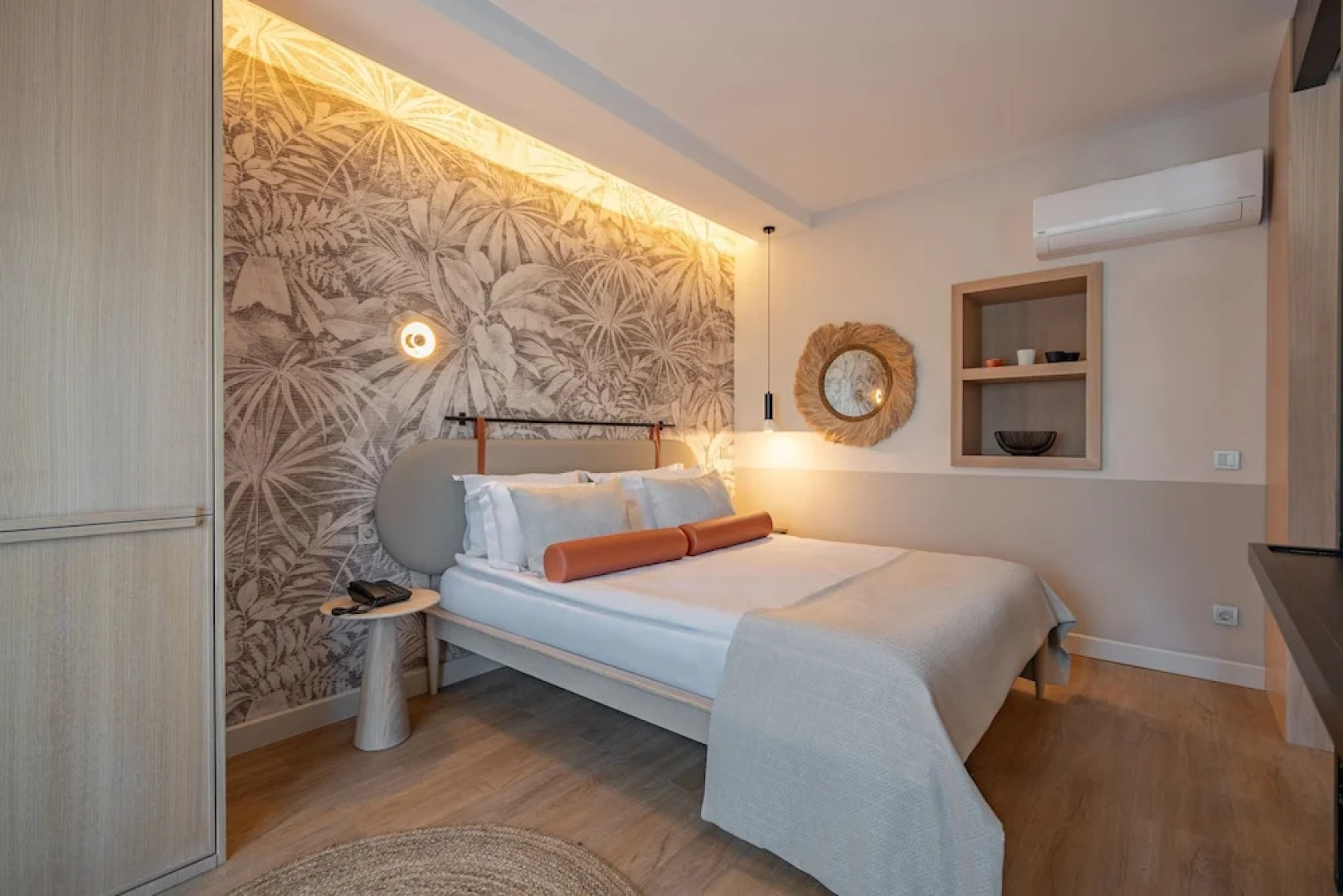 Oli Hotel And Suites