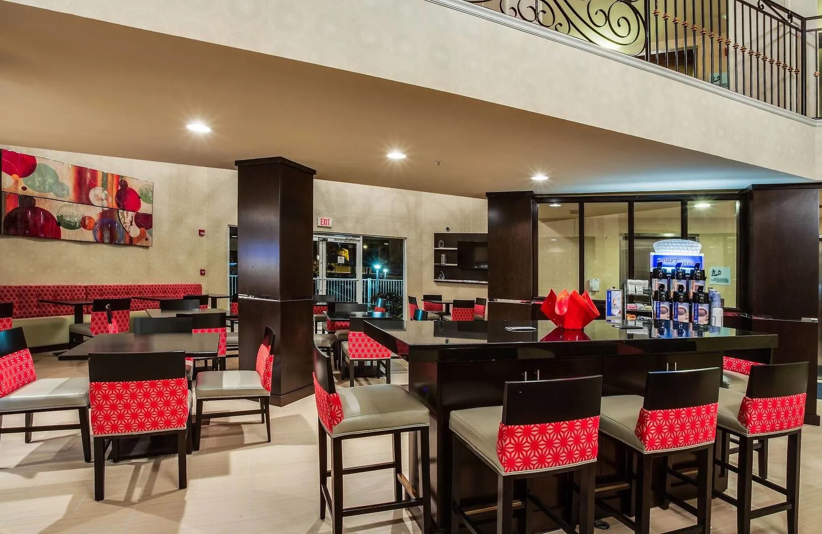 Holiday Inn Express Hotel Naples Downtown - 5th Avenue